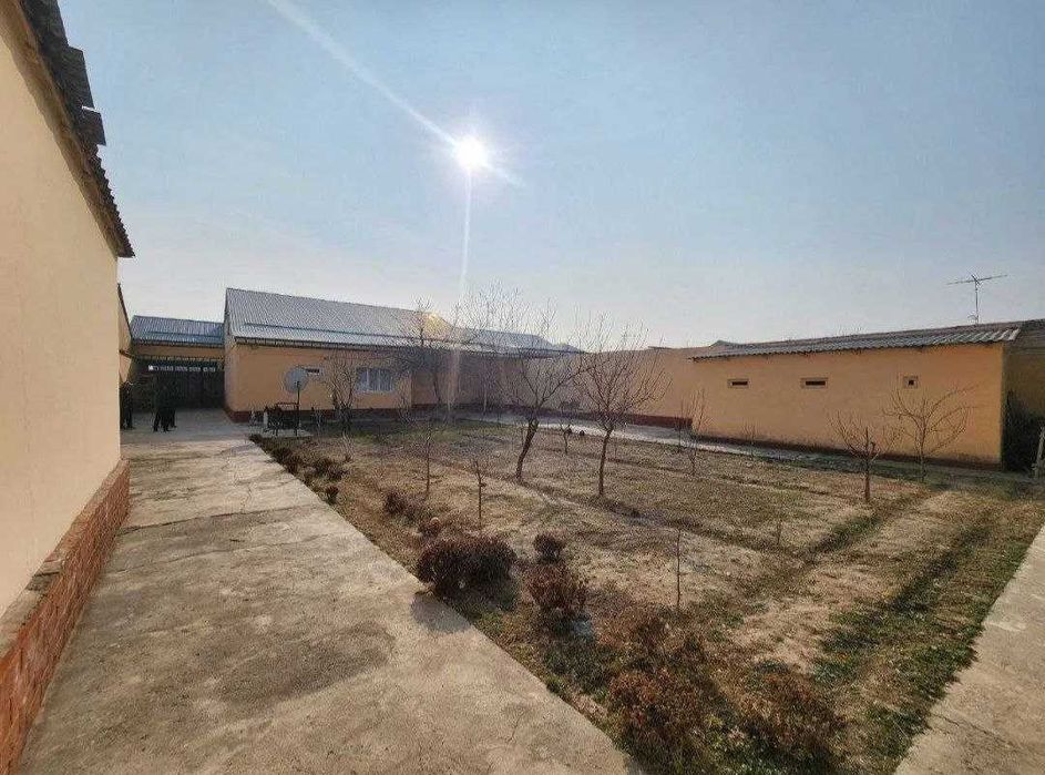 Uy sotiladi (tezkor), Продается дом (срочно)