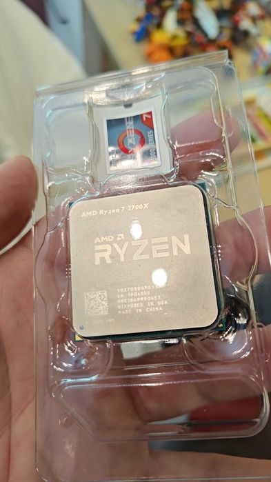 Vand Procesor AMD Ryzen 7 2700X