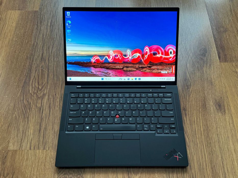 14' Full HD+ Core i7-1165G7 Lenovo ThinkPad X1 Carbon Gen 9 16GB LPDDR4X/512GB NVMe/Win 11/Бат 8ч