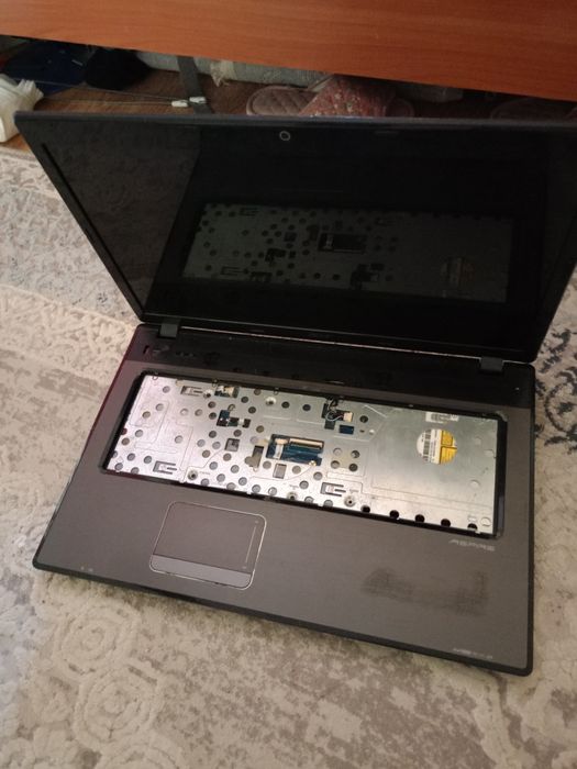 Продам ноутбук с вложением