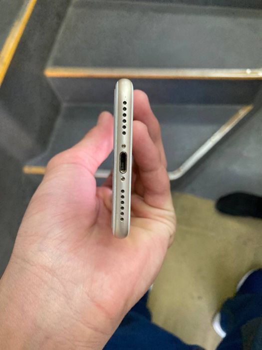 Phone 7 karobka dakment bor