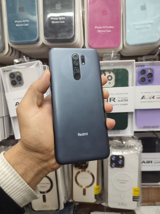 Redmi 9 4/64  ideal