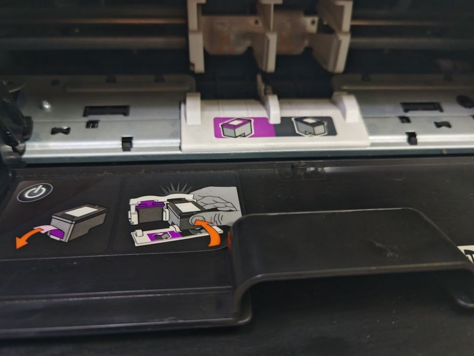 Продаю принтер hp