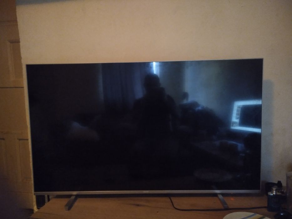Телевизор Филипс ЗА ЧАСТИ !