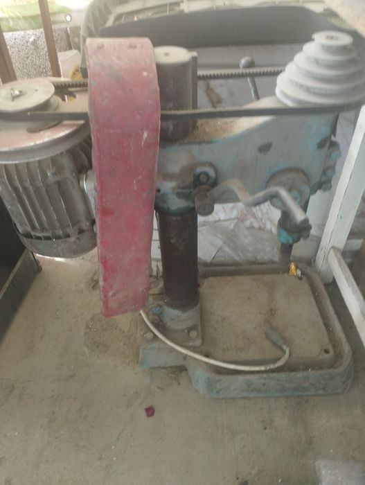 Сверлильный станок