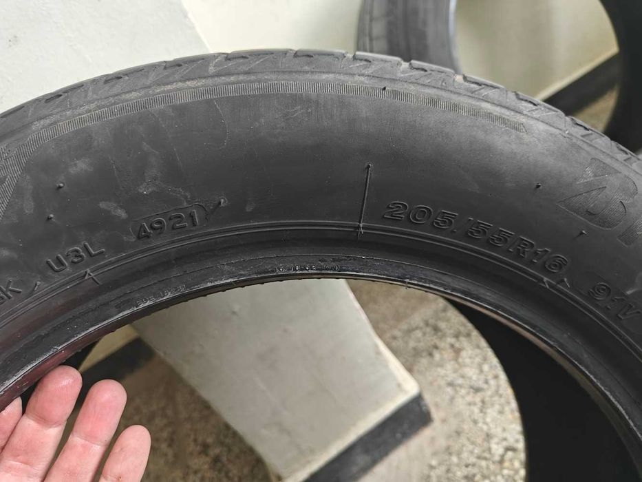 2 броя летни гуми Bridgestone Turanza T005 с размери 205/55/R16