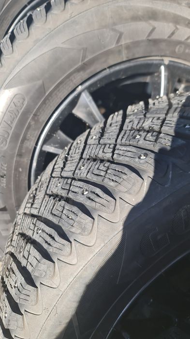 Автошина 235 55R17