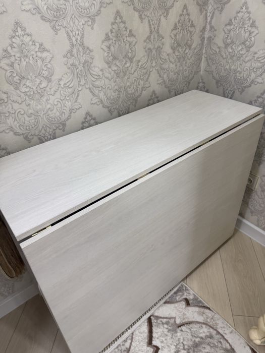 Продам Стол Книжка