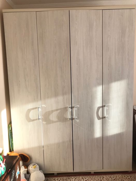 Детская мебель шкаф,кровать,матрас