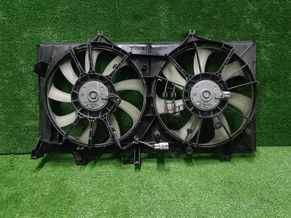 Оригинальный вентилятор охлаждения от Toyota Camry 50 55. Европа.