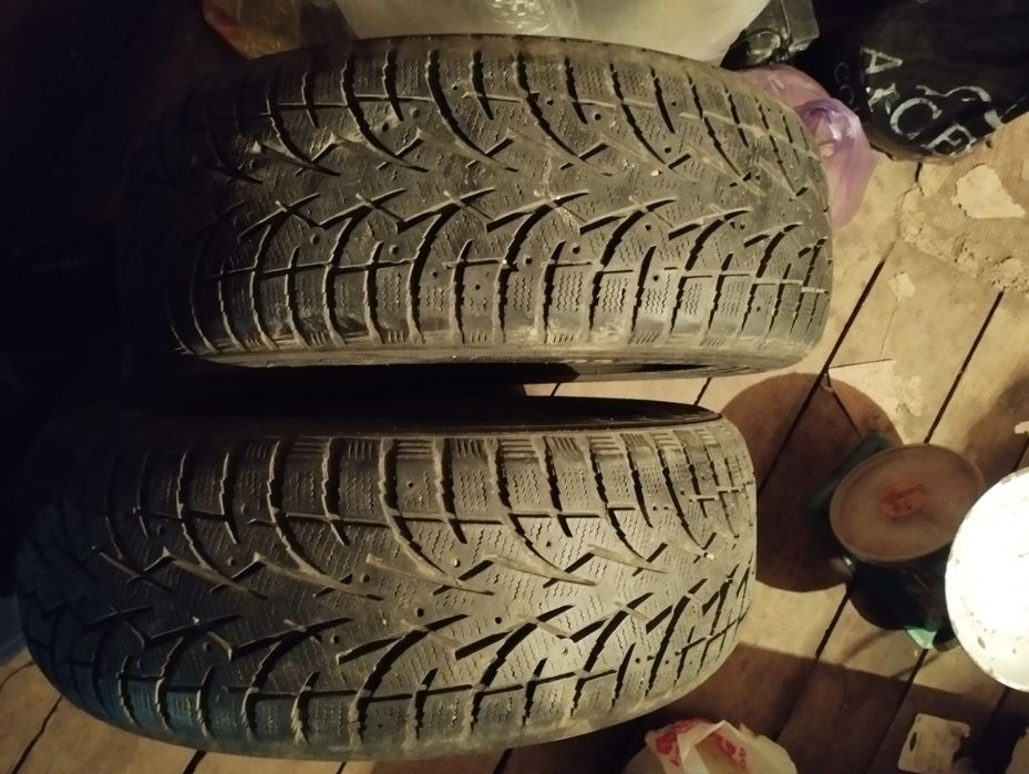 Продам б/у резину