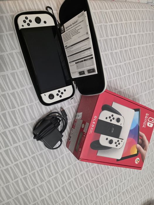 Nintendo  Switch OLED