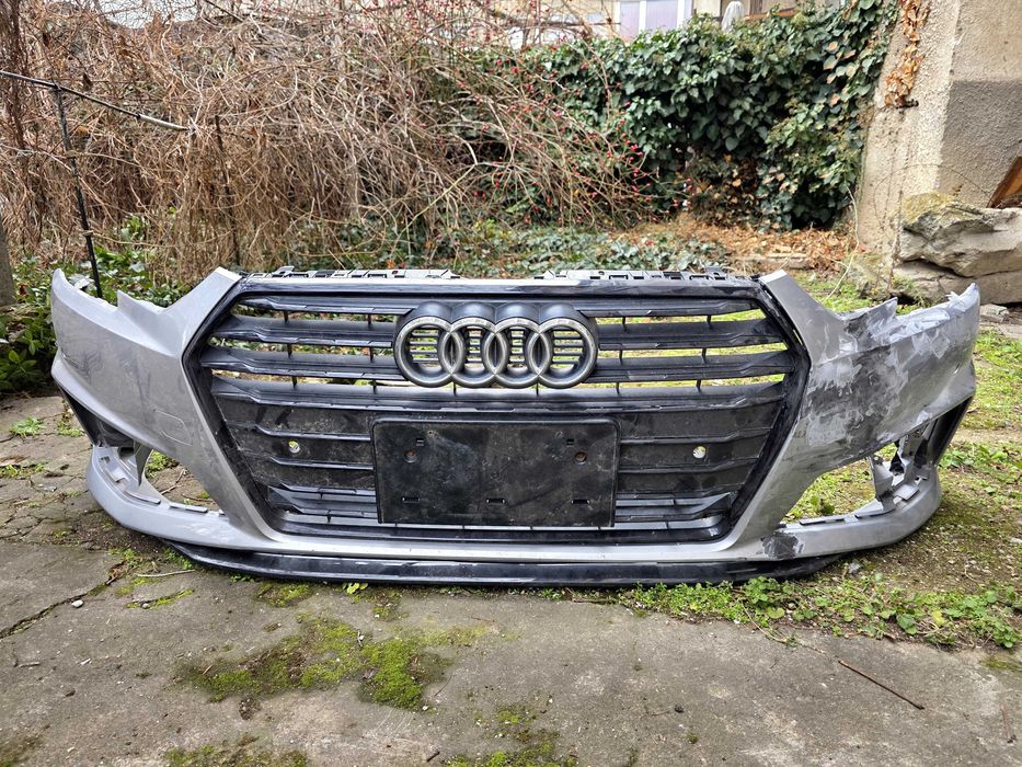 Audi a4 b9 2019г оригинална - Предна броня