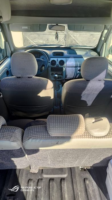 Renault kangoo,motor 1.5 diesel,an 2008.