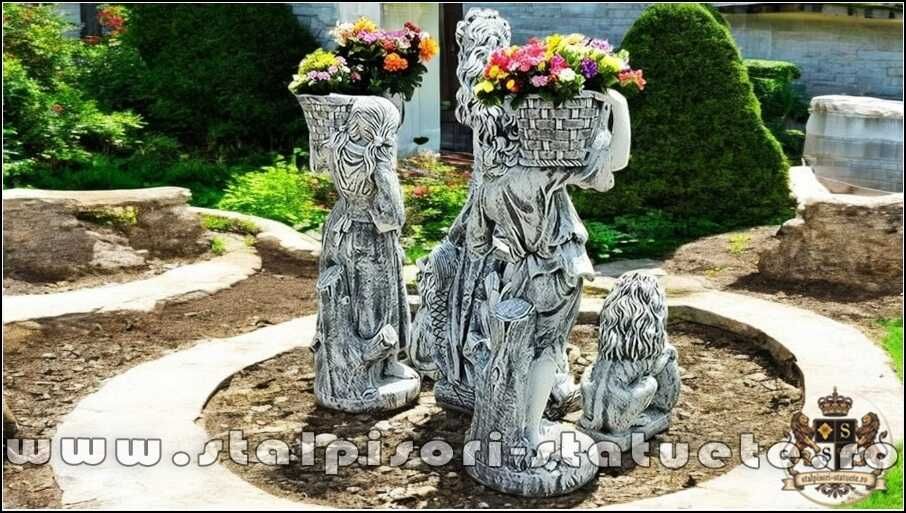 Set cinci statuete, gri patinat, model S94.