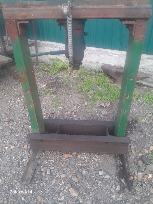 Гидровлический пресс