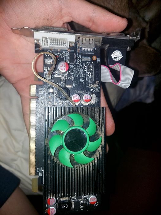 Видеокарта нвидиа г210 1гб