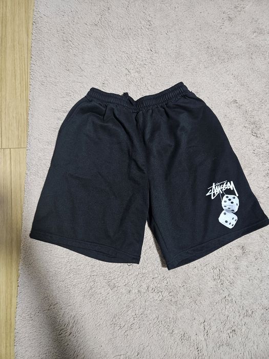 Vand Pantaloni Scurti