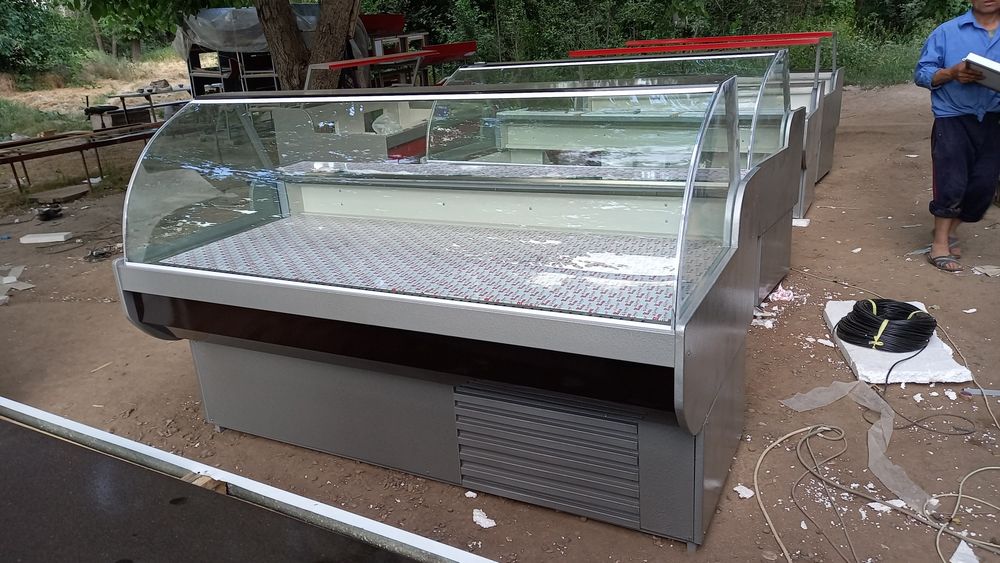 Витрина холодильник