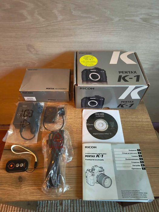 Pentax K1(22к кадри) с обективи