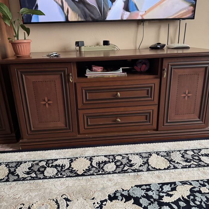 Стенка для гостиной или зала