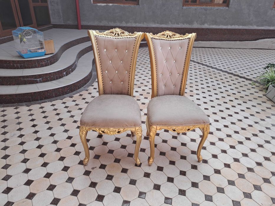 Стуллар сотилади