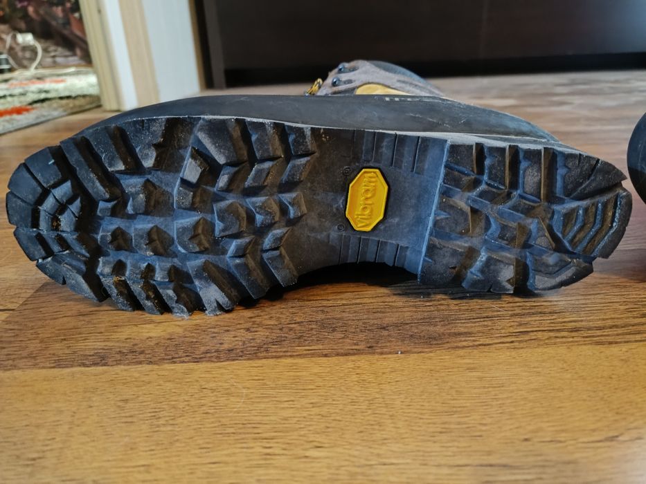 Bocanci munte Trezeta Fitz Roy marimea 47