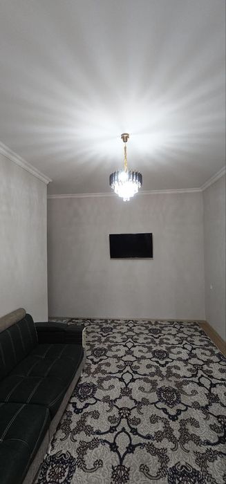 Продаётся 2х комнатная квартира на 1м этаже в 9ти этажном доме Красный