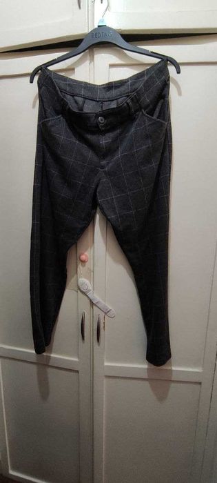 Брюки, футболки, майки женские 52-54 размер