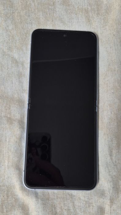 Samsung Galaxy Z Flip6
