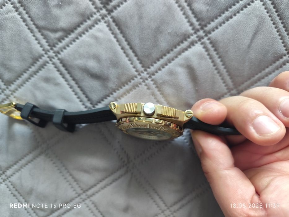 Часовник SubZero RedSea diver