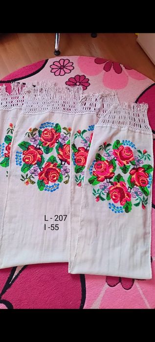 Ștergare foarte vechi cusute manual