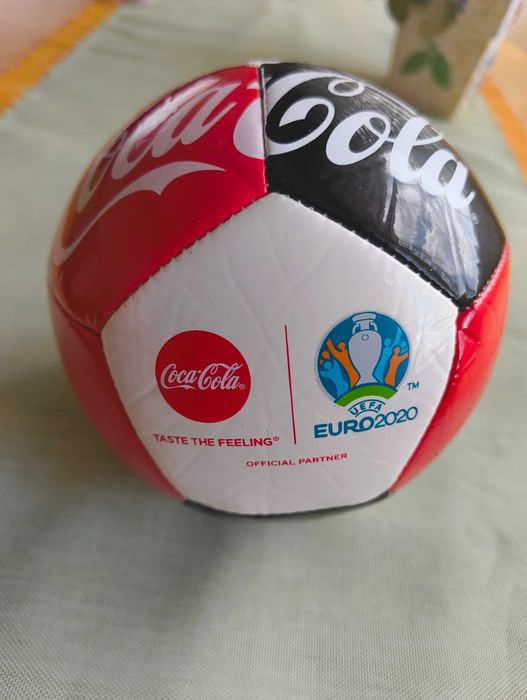 малка топка Coca cola