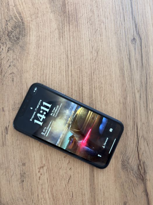 Продам Iphone 11