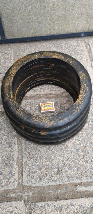 Комплект 4 твърди гуми за  джанти на работна количка