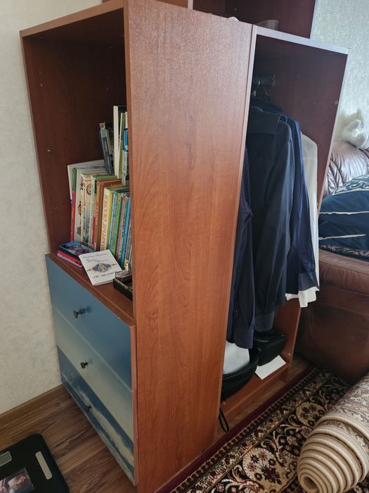 Кровать, с двумя шкафами