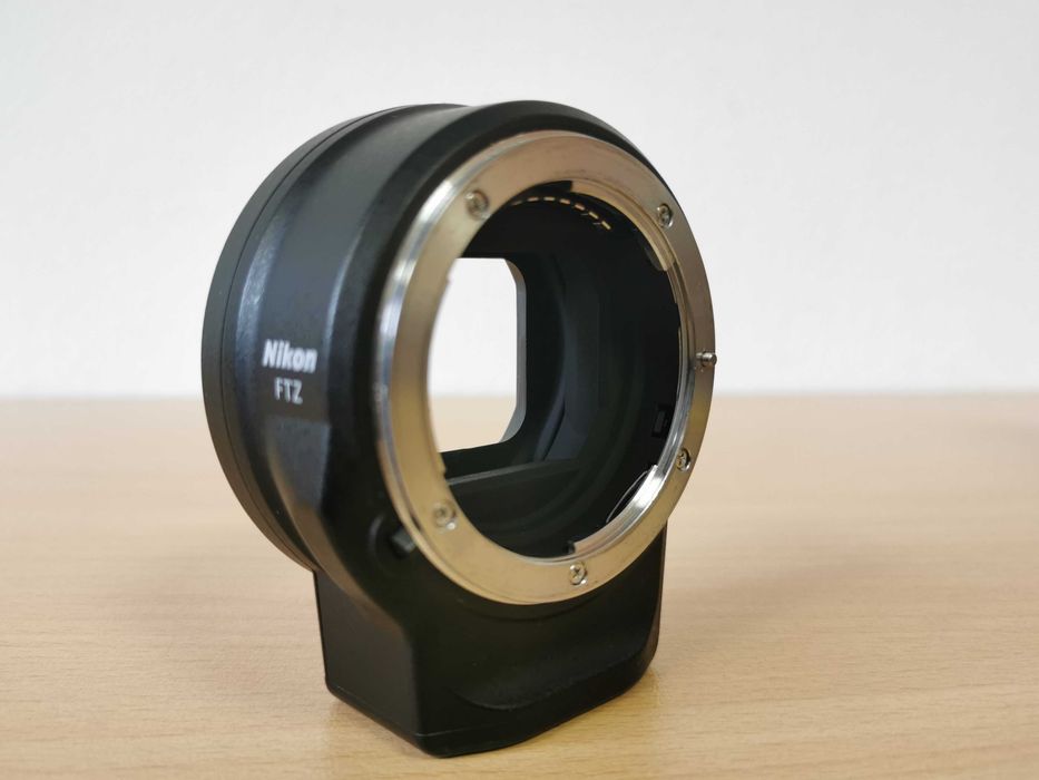 Nikon FTZ адаптер за Nikon F обективи към Nikon Z безогледални фотоапарати
