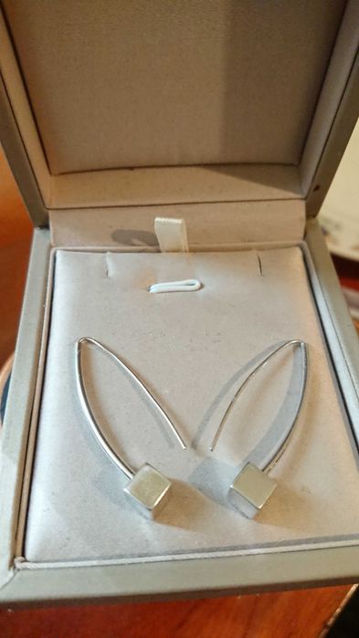 Продам сережки эксклюзивные
