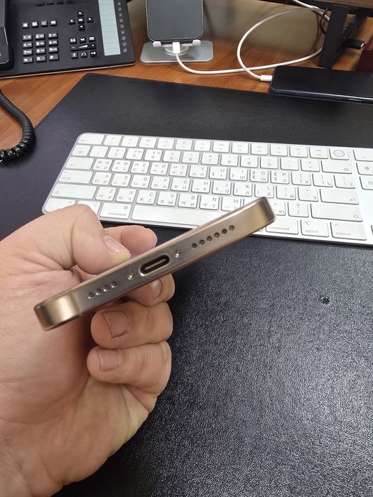 Продаю iphone 16 pro max 25y gb