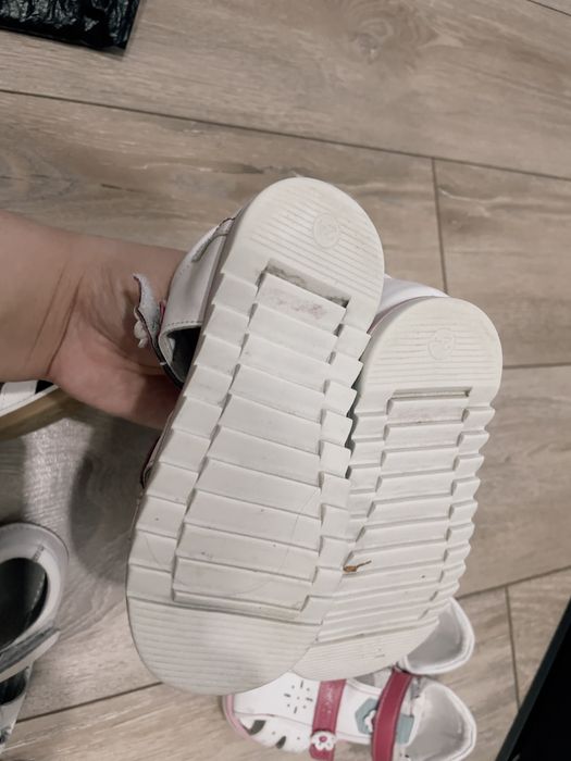 Сандали на девочек