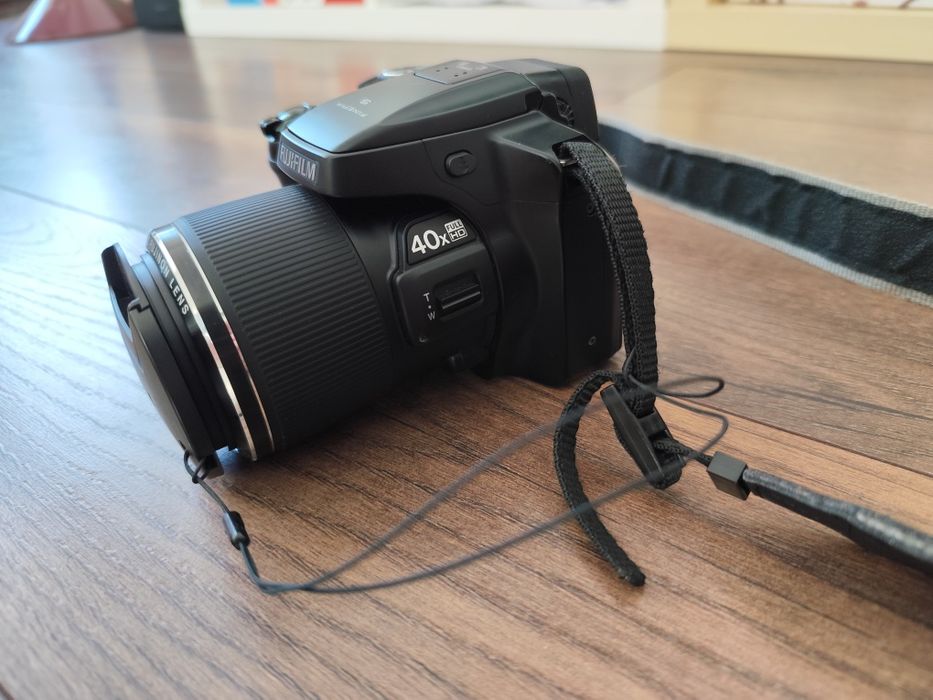 Fujifilm FinePix S8200 – 40× оптичен Zoom | 16 MP | Full HD | 16 GB