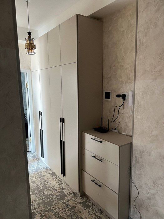 Нарпай Йули Янги Хаёт доми олдида 2 хонали ЛЮКС КВАРТИРА