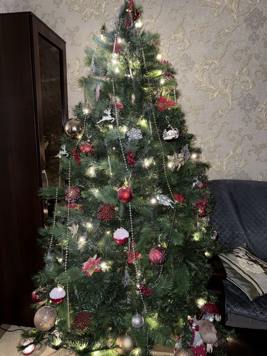 Продам ёлку в отличном состоянии