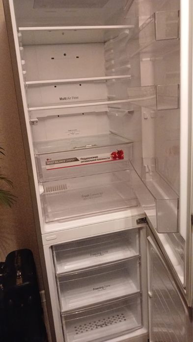 Холодильник LG….
