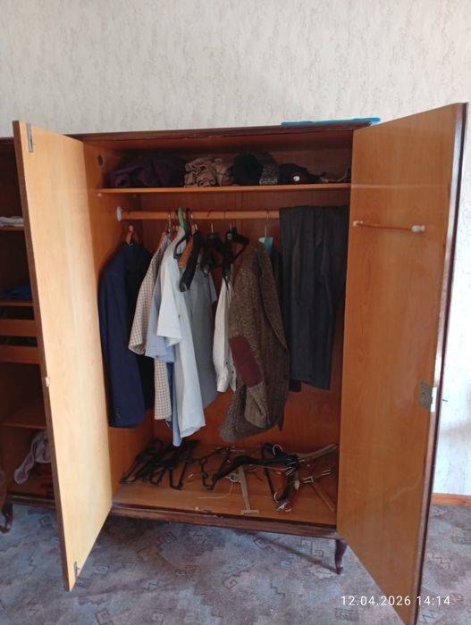 шкаф румынский, темнокоричневый