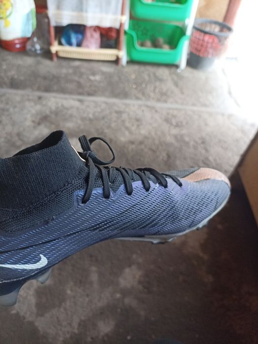 Продам бутсы срочно