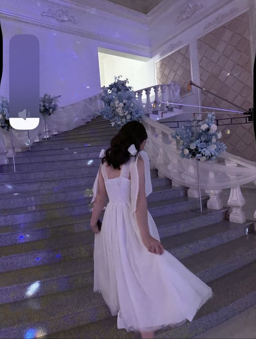 Платье вместе с туфлями