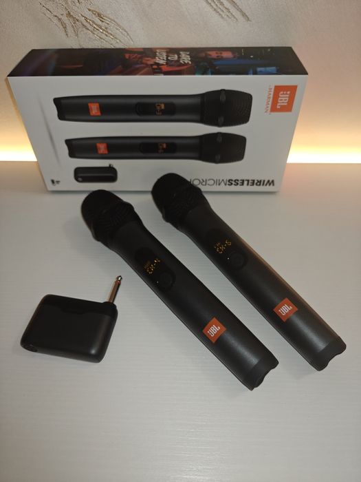Set 2 microfoane wireless JBL