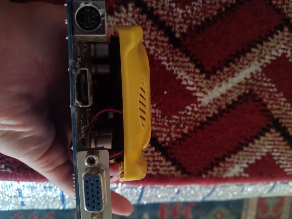 Videokarta kompyuterlar uchun...