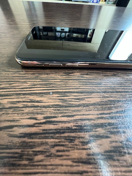Iphone xs Max.